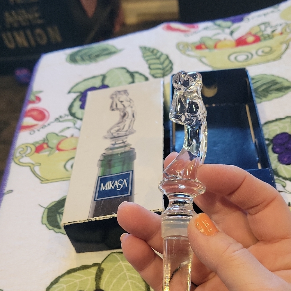 Mikasa Crystal Wine Stopper, "Bogey",In orig.box